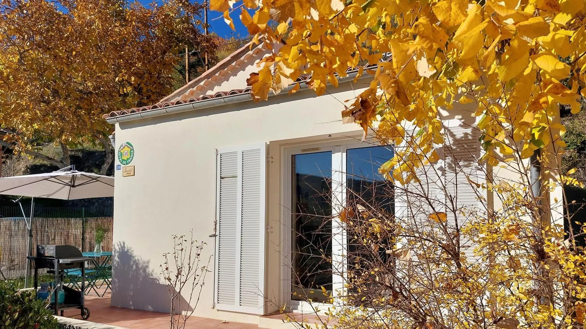 Bed and breakfast Entre mer et montagnes gîte d'étape la maison Barnoin et gîtes individuels Bouyon Francia